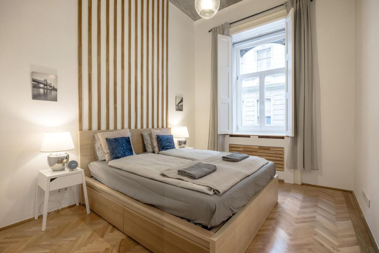 Industrial Fantasy Apartment Budapest Esterno foto